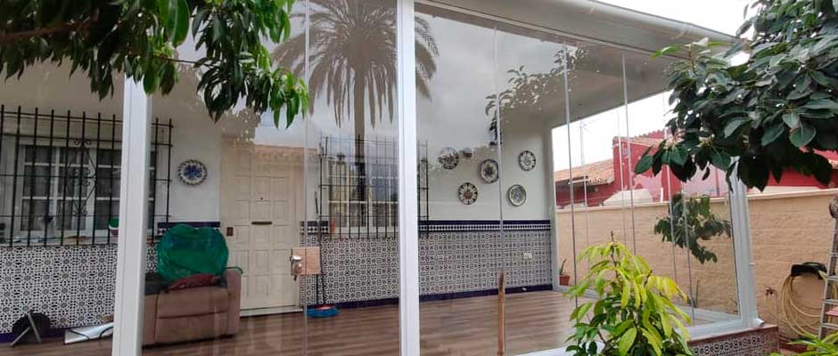 Neoglass Cortinas de Cristal Hostelería Málaga